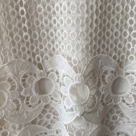 Suzy Shier Sleeveless Lace Overlay Top - Picture 5 of 6